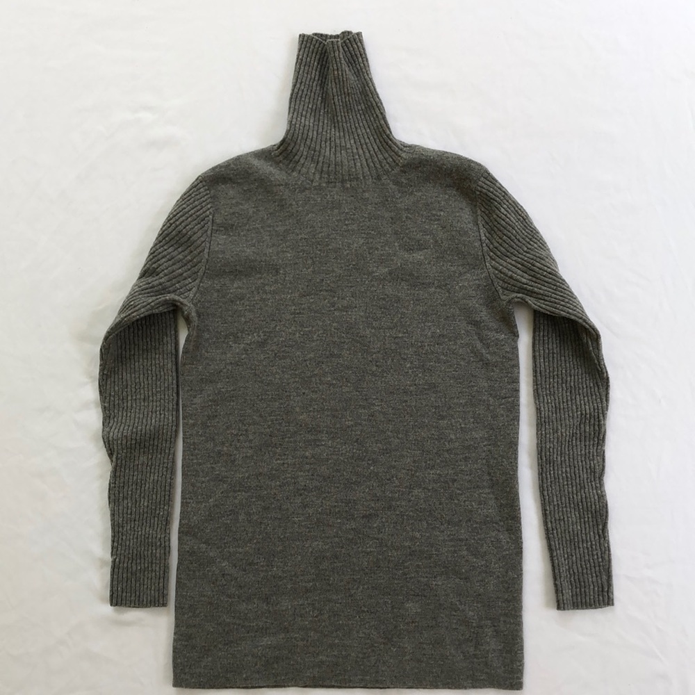 Women’s J. Crew turtleneck sweater